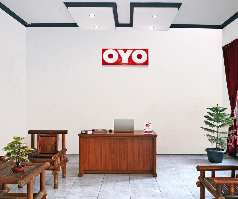 Reddoorz Syariah At Penginapan Eby Padang Buitenkant foto