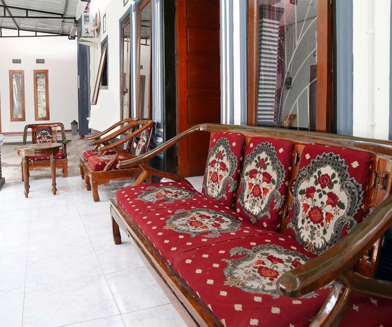 Reddoorz Syariah At Penginapan Eby Padang Buitenkant foto
